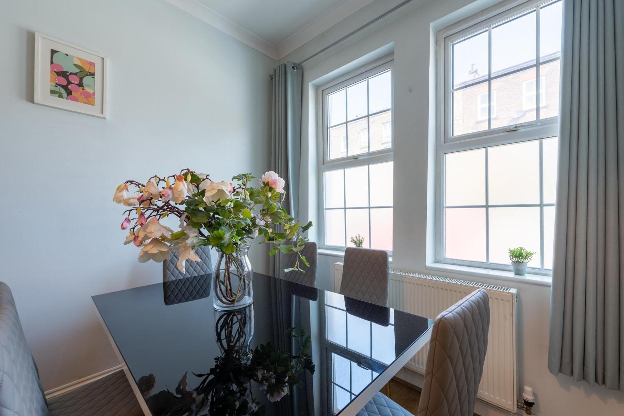 Spacious Comfy 2BR flat Londres Exterior foto